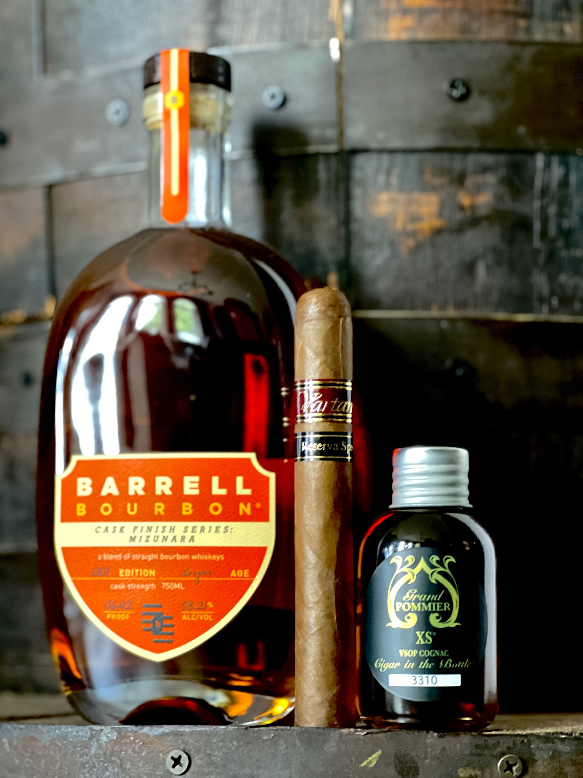 Cigar in the Bottle vs Barrell Craft Mizunara